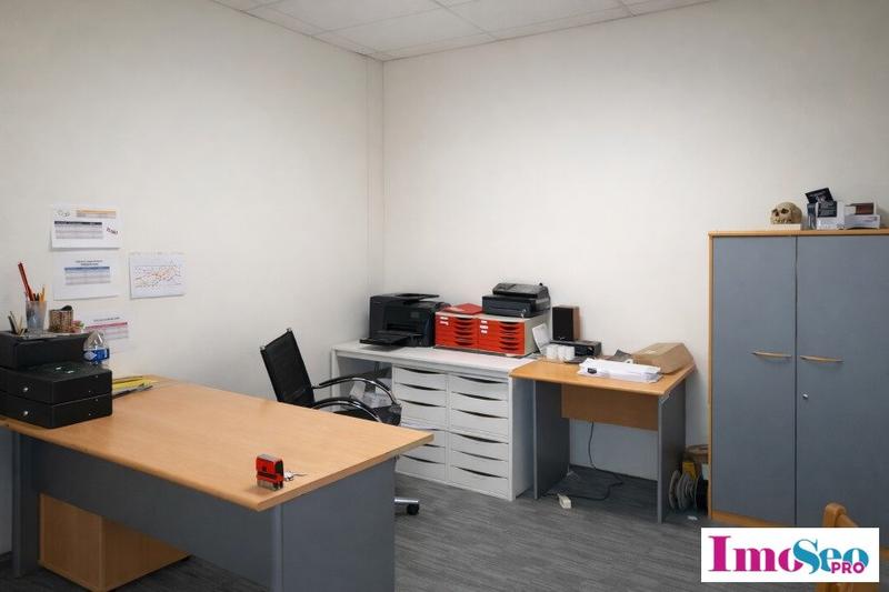 Local commercial - 1 080 m²