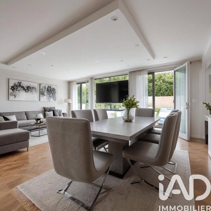 Maison - 140 m² - 5 pièces