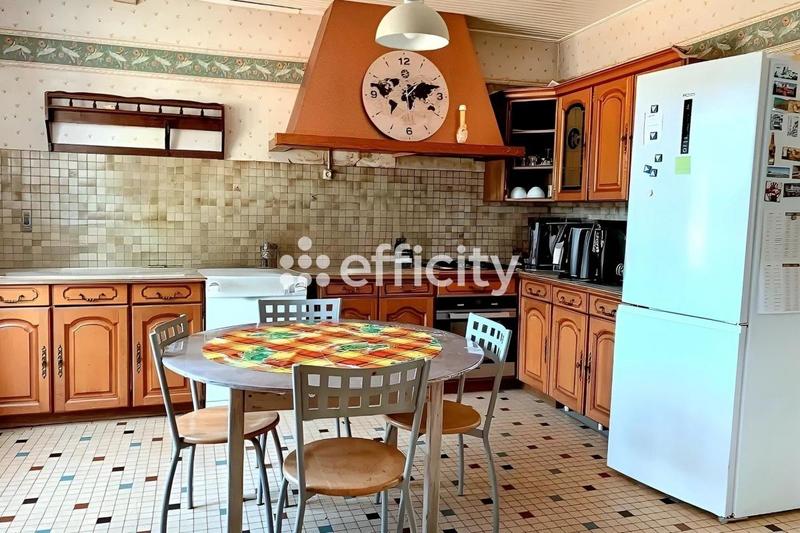 Maison - 136 m² - 4 pièces