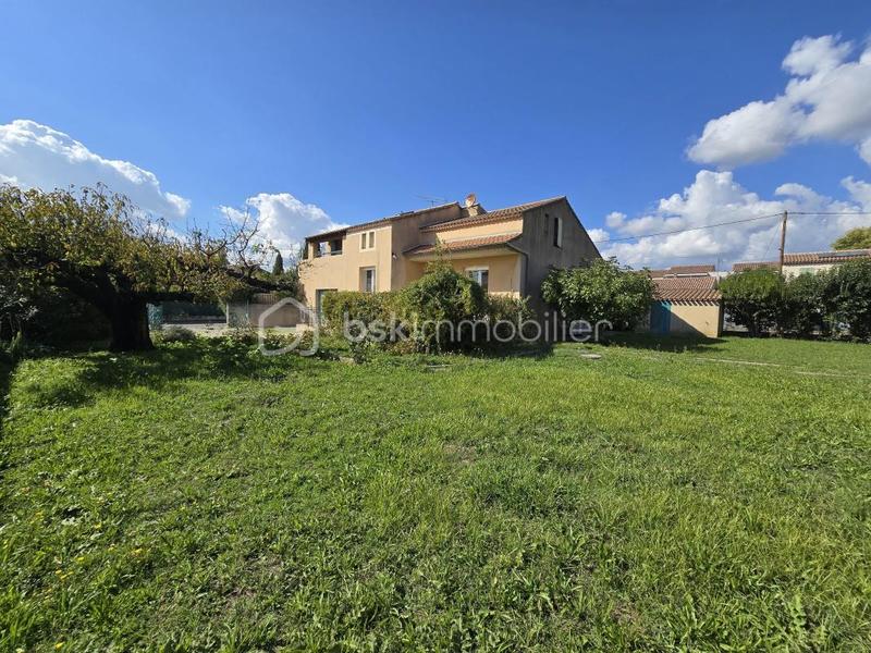 Maison - 153 m² - 9 pièces