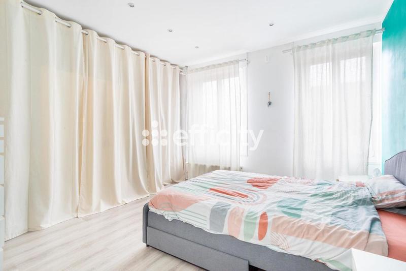 Maison - 91 m² - 4 pièces