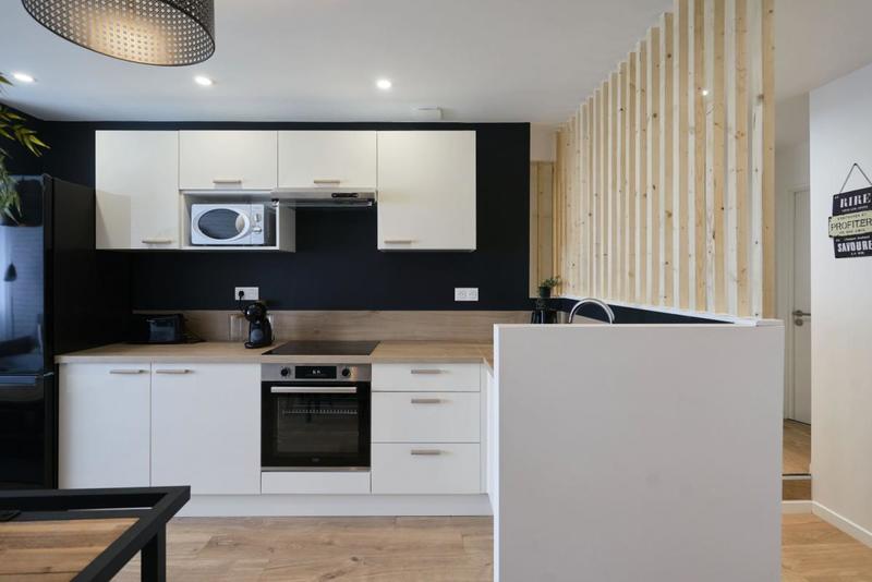 Appartement - 85 m² - 5 pièces