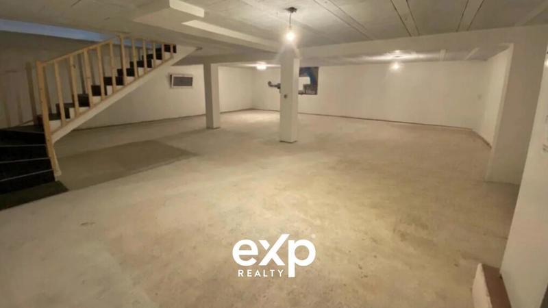 Maison - 331 m² - 7 pièces