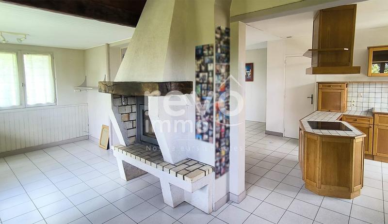 Maison - 137 m² - 6 pièces