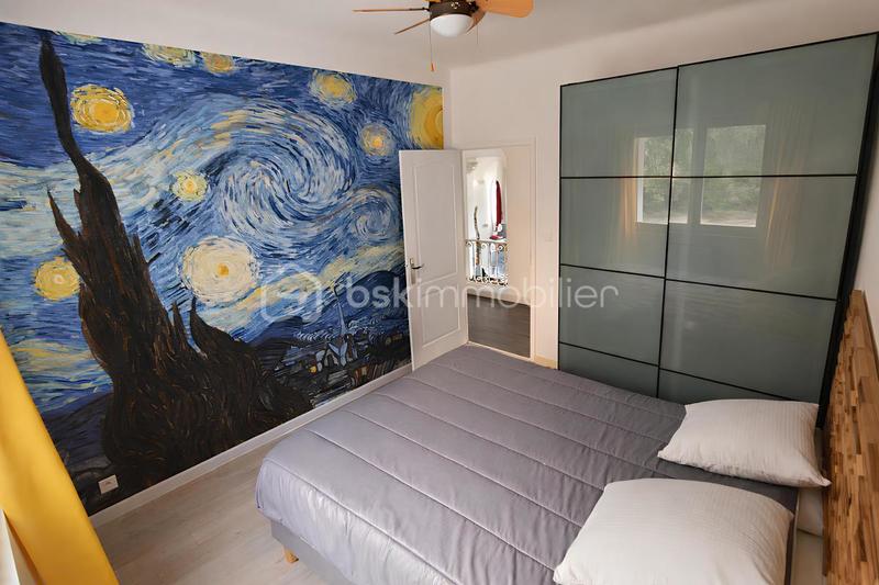 Villa - 167 m² - 6 pièces