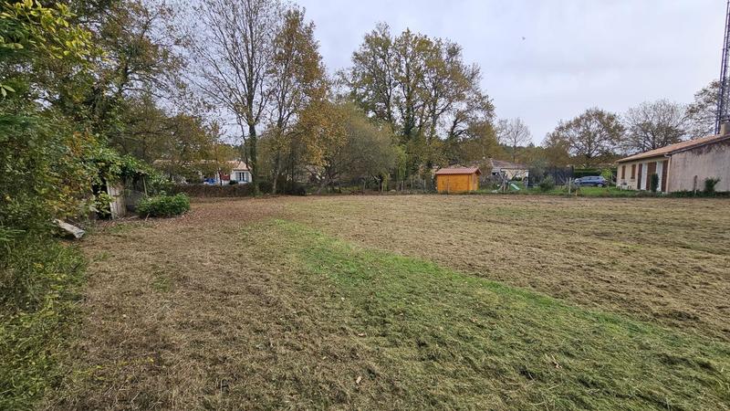 Terrain constructible - 493 m²