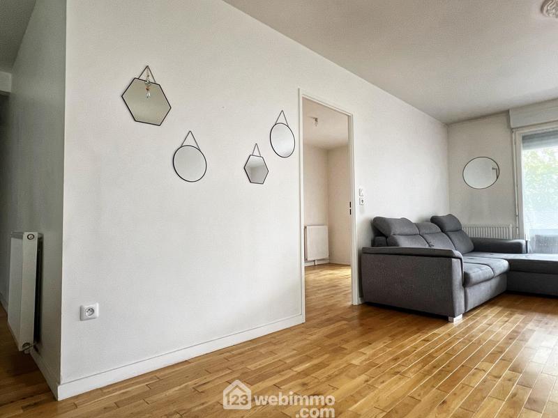 Appartement - 100 m² - 5 pièces
