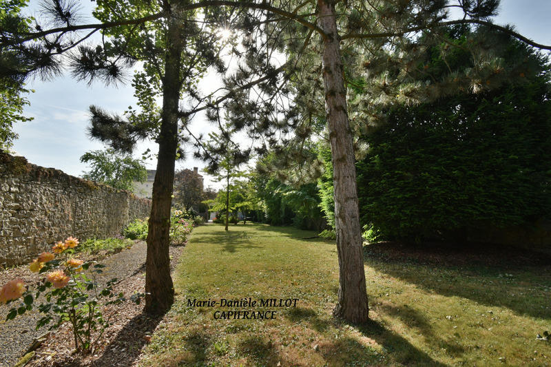 Maison bourgeoise - 240 m² - 9 pièces