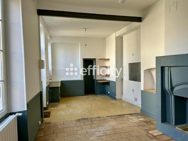 Maison - 215 m² - 9 pièces