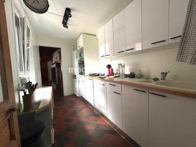 Maison - 89 m² - 5 pièces