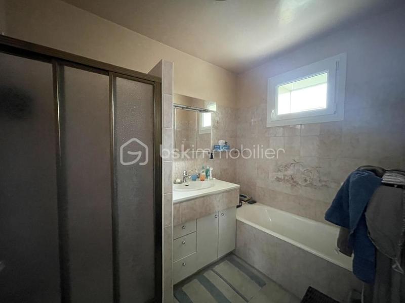 Maison de ville - 1 187 m² - 7 pièces