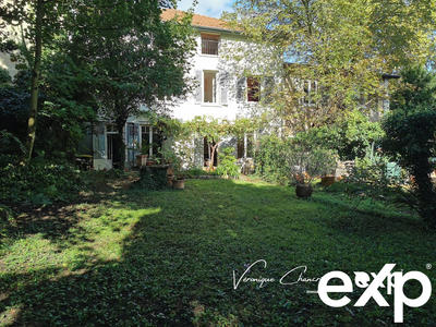 Maison - 198 m² - 7 pièces