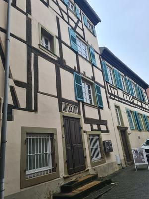 Appartement - 99 m² - 3 pièces