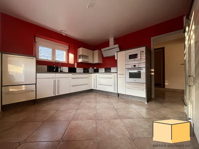 Villa - 238 m² - 7 pièces