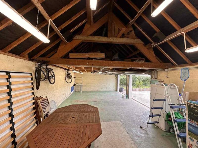 Pavillon - 146 m² - 7 pièces