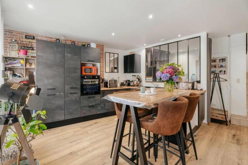 Maison - 110 m² - 6 pièces