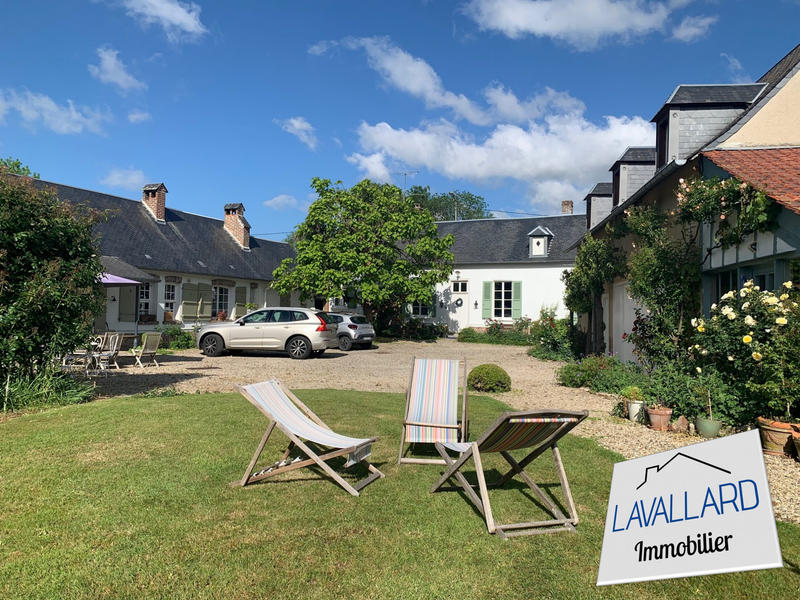 Maison - 285 m² - 11 pièces