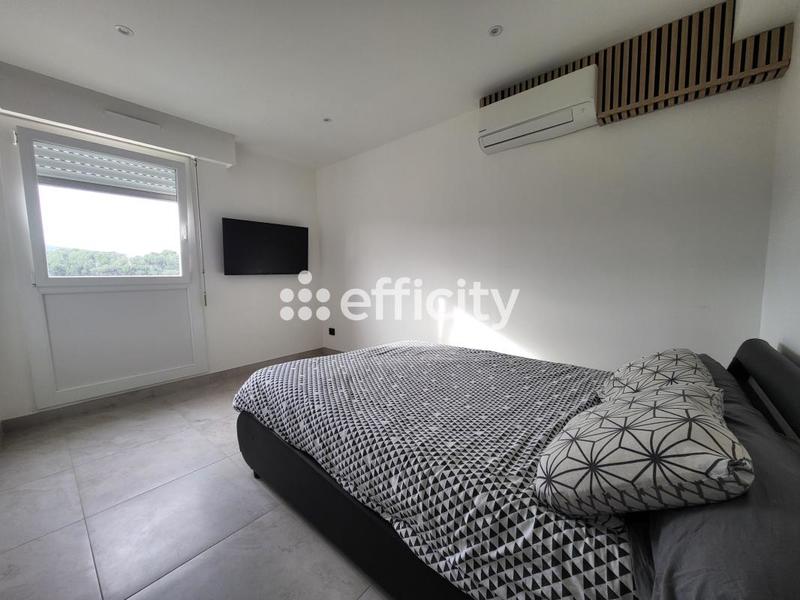 Appartement - 76 m² - 4 pièces