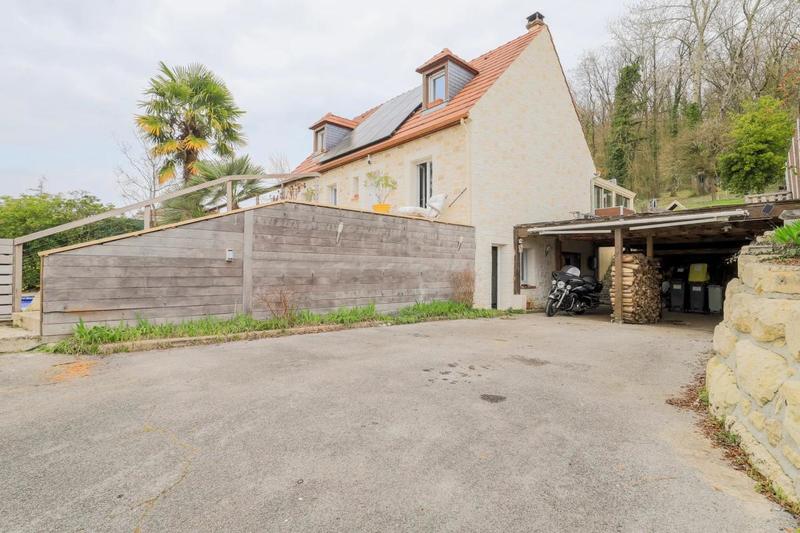 Maison - 180 m² - 6 pièces