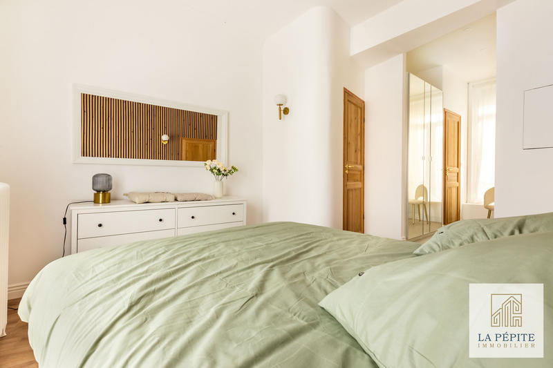 Appartement - 75 m² - 3 pièces