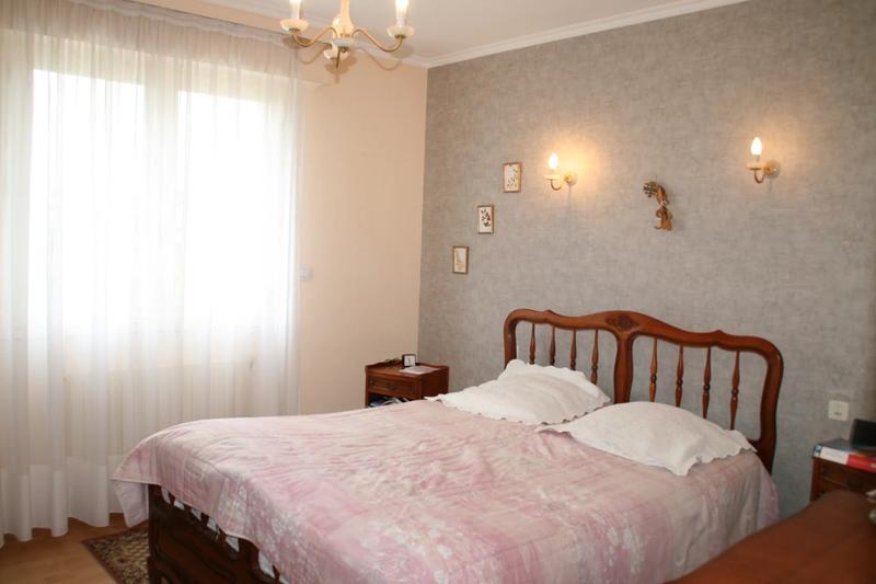 Maison - 170 m² - 9 pièces