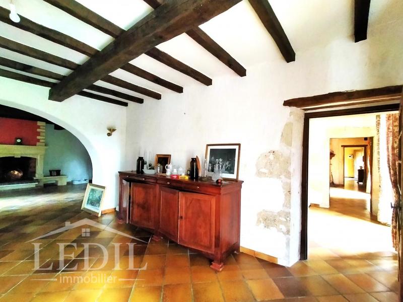 Propriété - 280 m² - 6 pièces