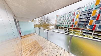 Appartement - 86 m² - 4 pièces