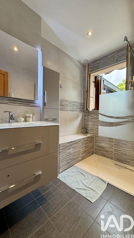 Maison - 106 m² - 4 pièces