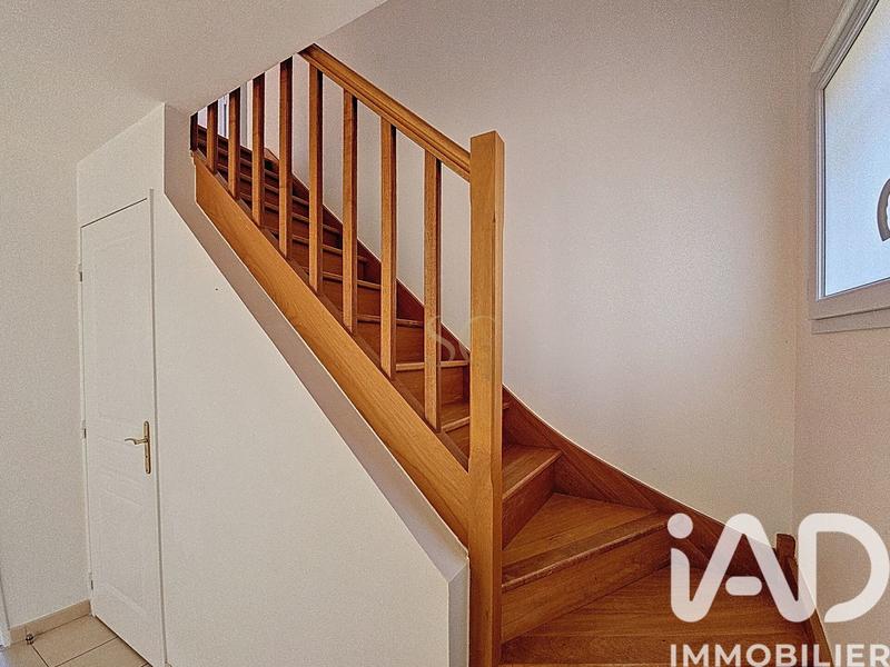 Maison - 92 m² - 6 pièces