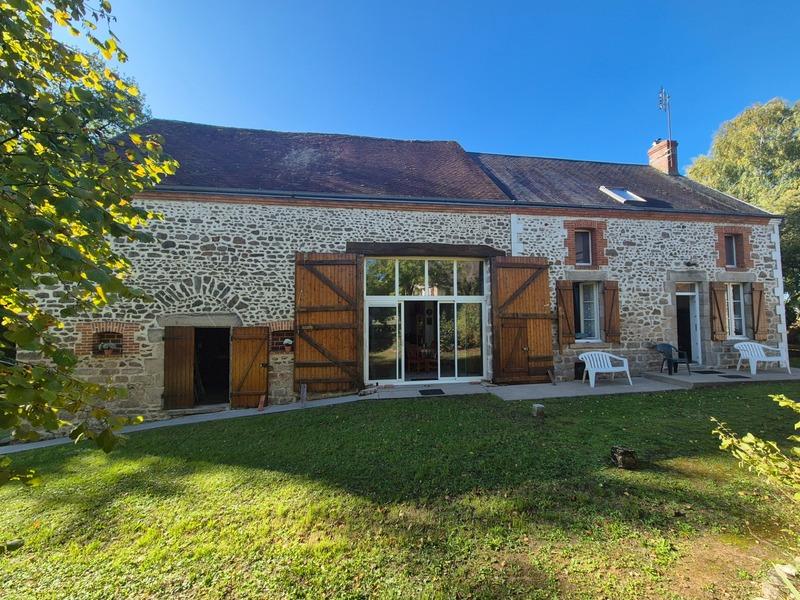 Maison de campagne - 240 m² - 10 pièces