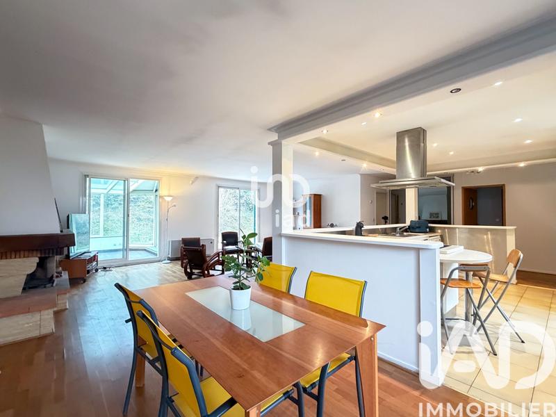 Maison - 170 m² - 6 pièces