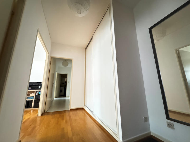 Appartement - 66 m² - 2 pièces