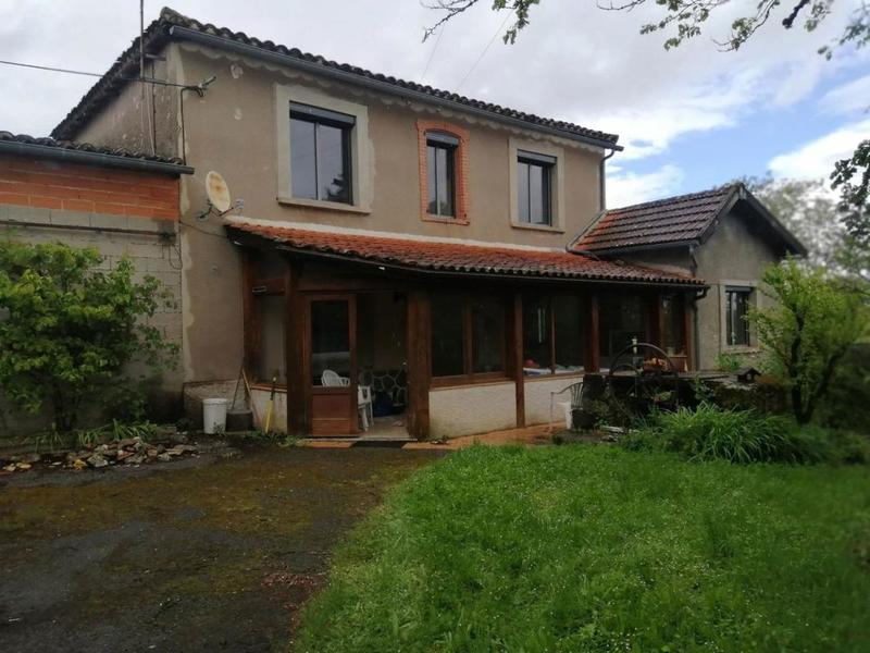 Corps de ferme - 250 m² - 11 pièces