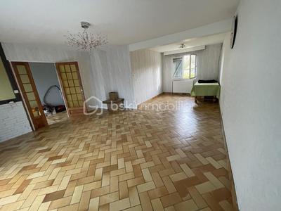 Maison traditionnelle - 120 m² - 5 pièces