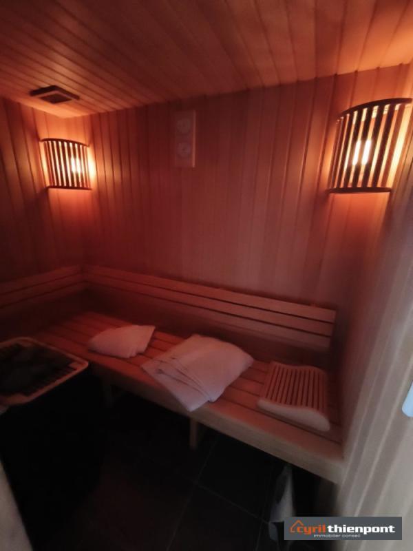 Propriété - 323 m² - 12 pièces