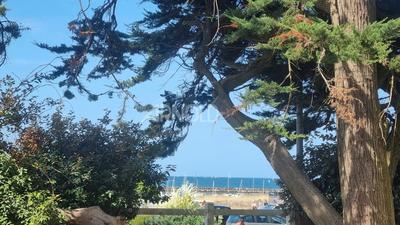 Maison - 215 m² - 11 pièces