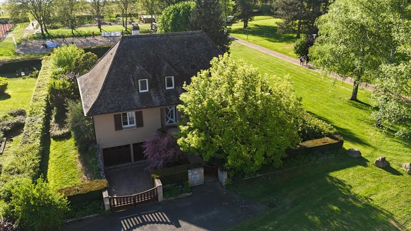 Maison - 190 m² - 6 pièces