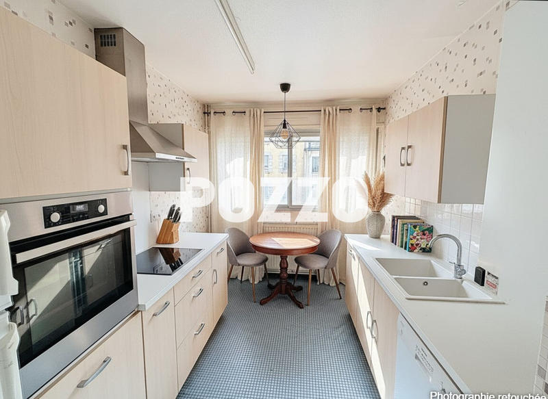 Appartement - 85 m² - 4 pièces