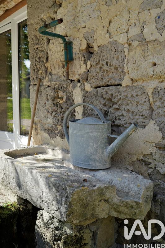 Maison - 706 m² - 16 pièces