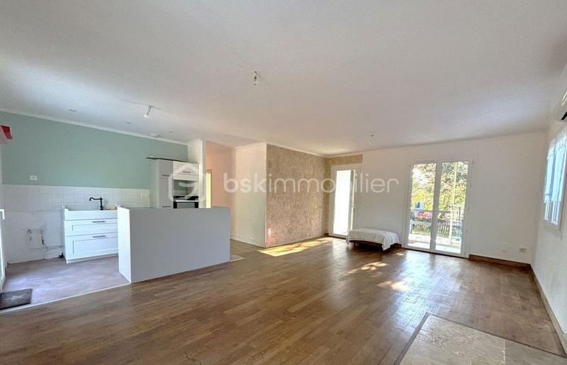 Maison - 106 m² - 4 pièces