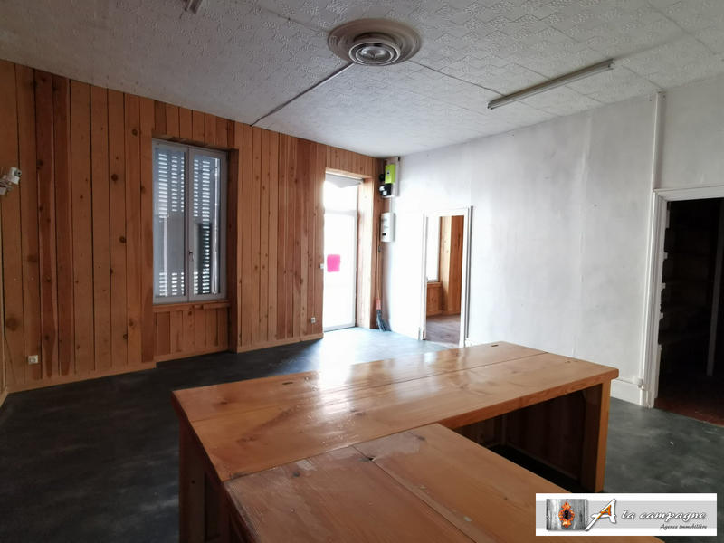 Maison traditionnelle - 283 m² - 17 pièces