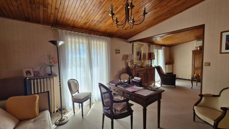 Maison - 177 m² - 6 pièces