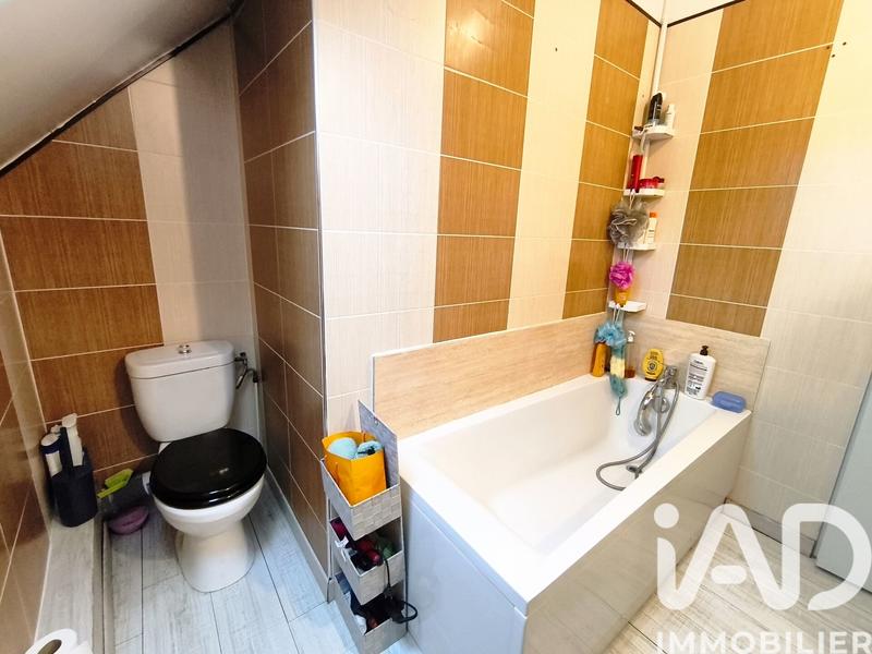 Maison de village - 100 m² - 4 pièces