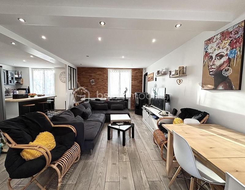 Maison - 87 m² - 5 pièces