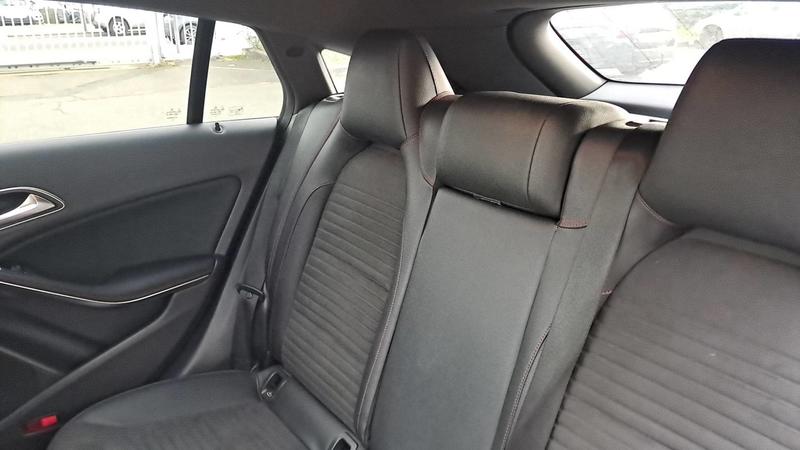 Mercedes Cla Shooting Brake Classe 220 d 177 7g-Dct Fascination Amg