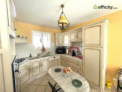 Maison - 163 m² - 6 pièces