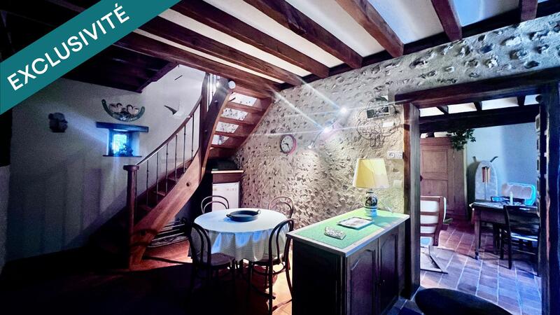 Maison de village - 210 m² - 10 pièces