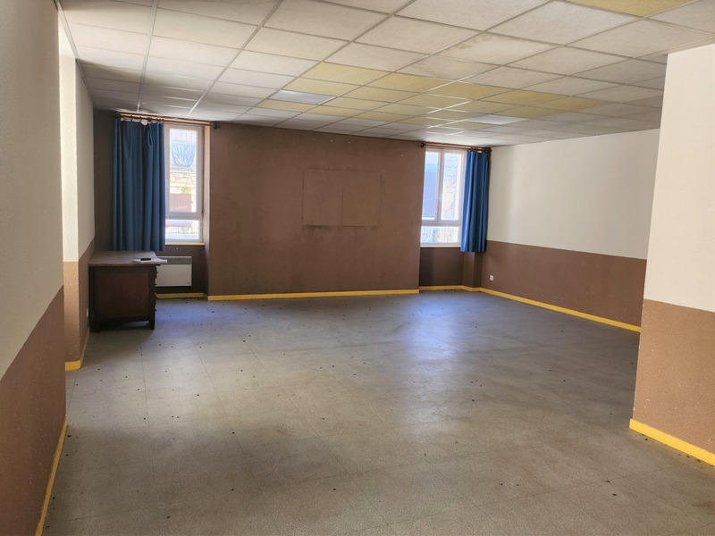 Maison - 265 m² - 10 pièces