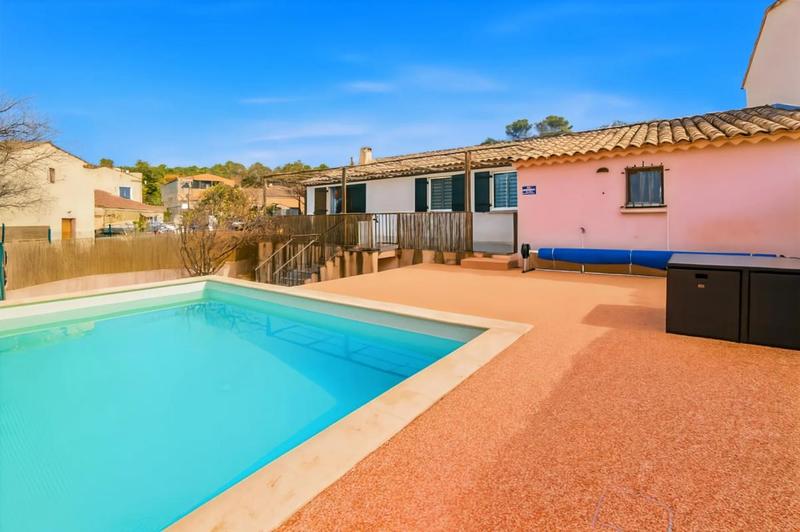 Maison - 94 m² - 4 pièces