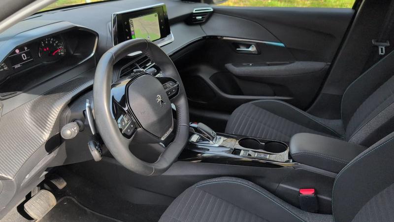 Peugeot 208 II 1.2 PureTech 100 Eat8 Style